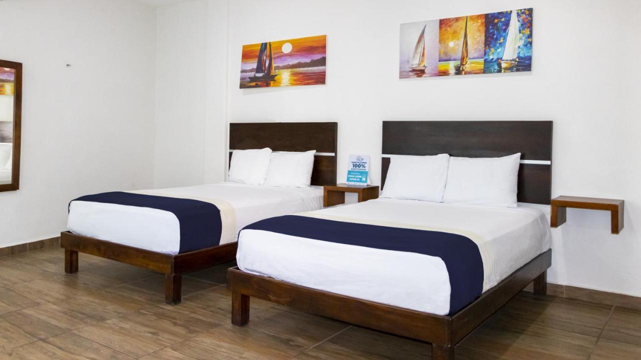 Jose Y Glendy Hotel Progreso  Exterior photo
