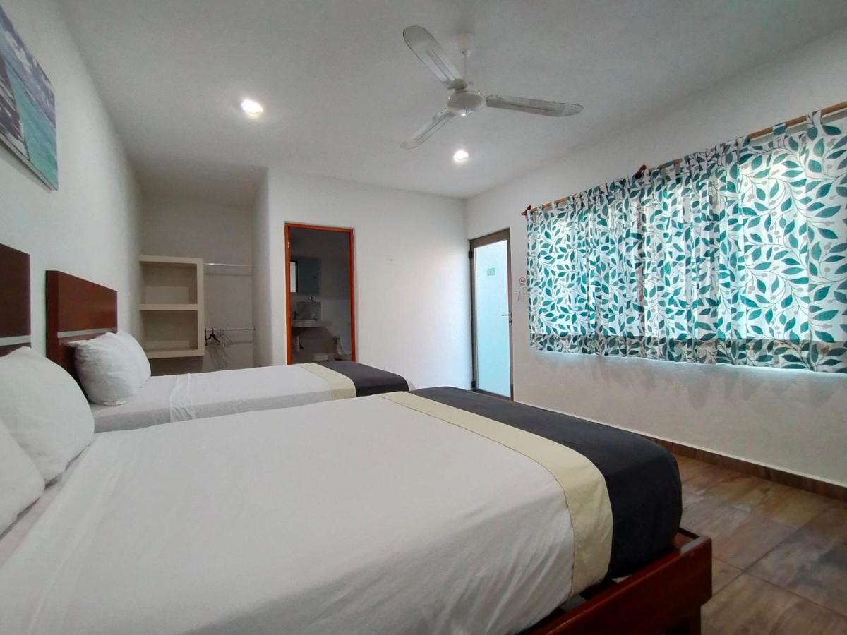 Jose Y Glendy Hotel Progreso  Exterior photo