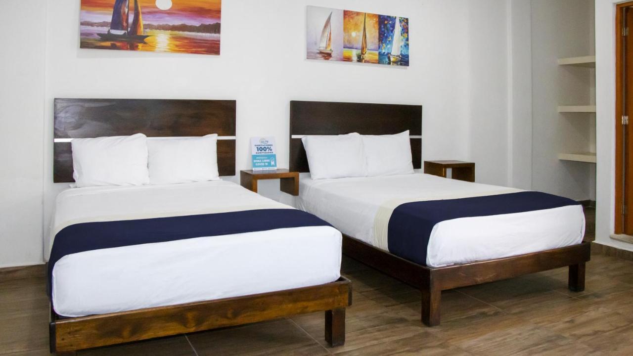 Jose Y Glendy Hotel Progreso  Exterior photo