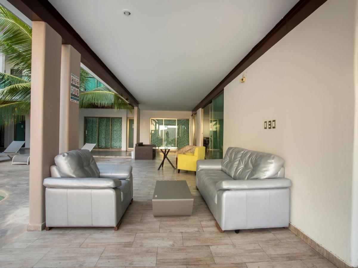 Jose Y Glendy Hotel Progreso  Exterior photo